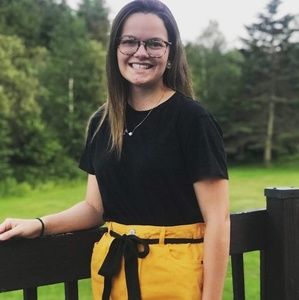 Meet your Posher, Félicia